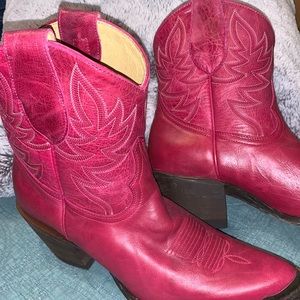 Pink Cowgirl boots